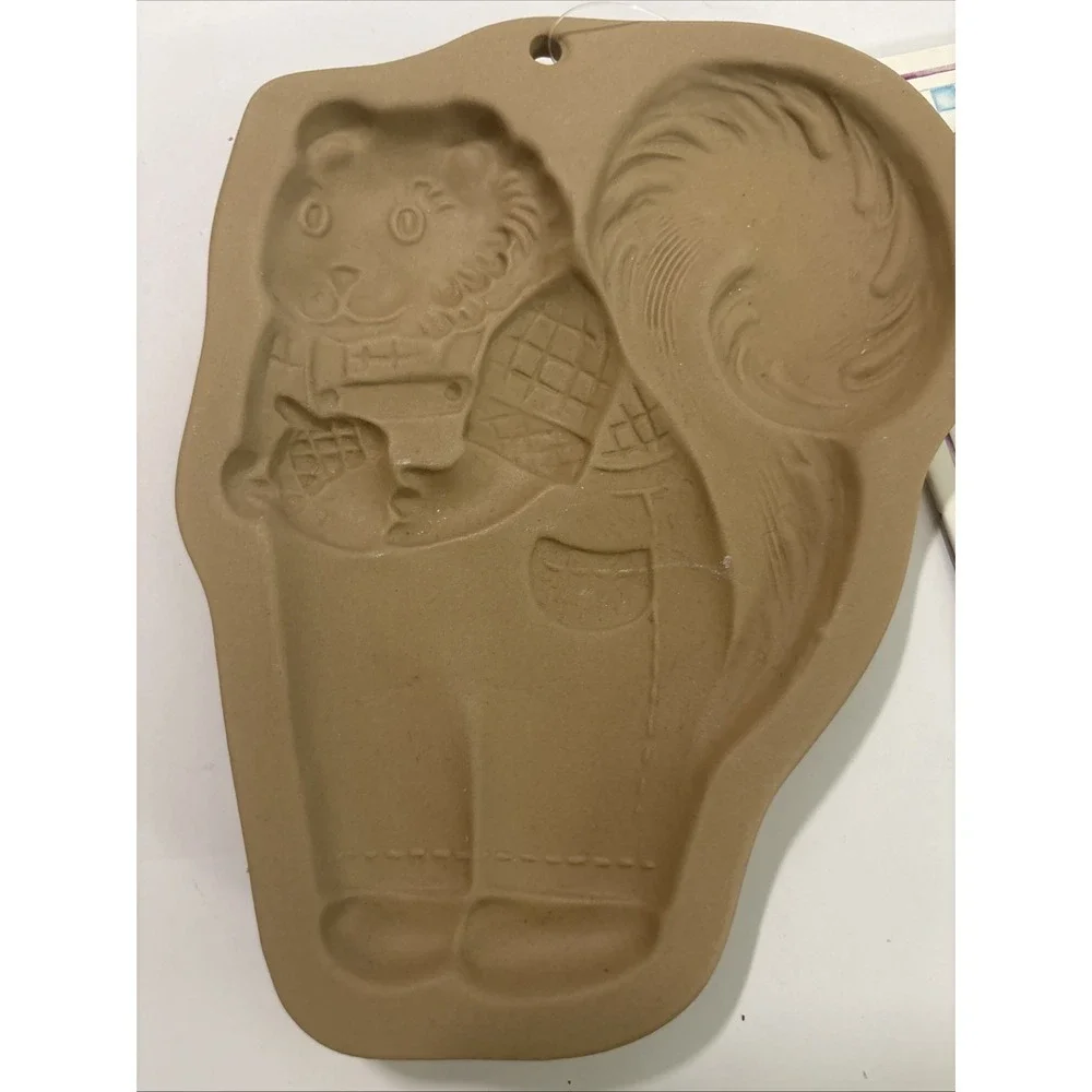 Brown Bag Cookie Art Stoneware Cookie Mold 1993 Squirrel in Overalls Hill Design